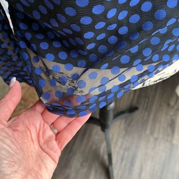 Chico’s Women’s Black with blue circles long sleeve pullover top size 0 (XSmall) - Picture 4 of 6